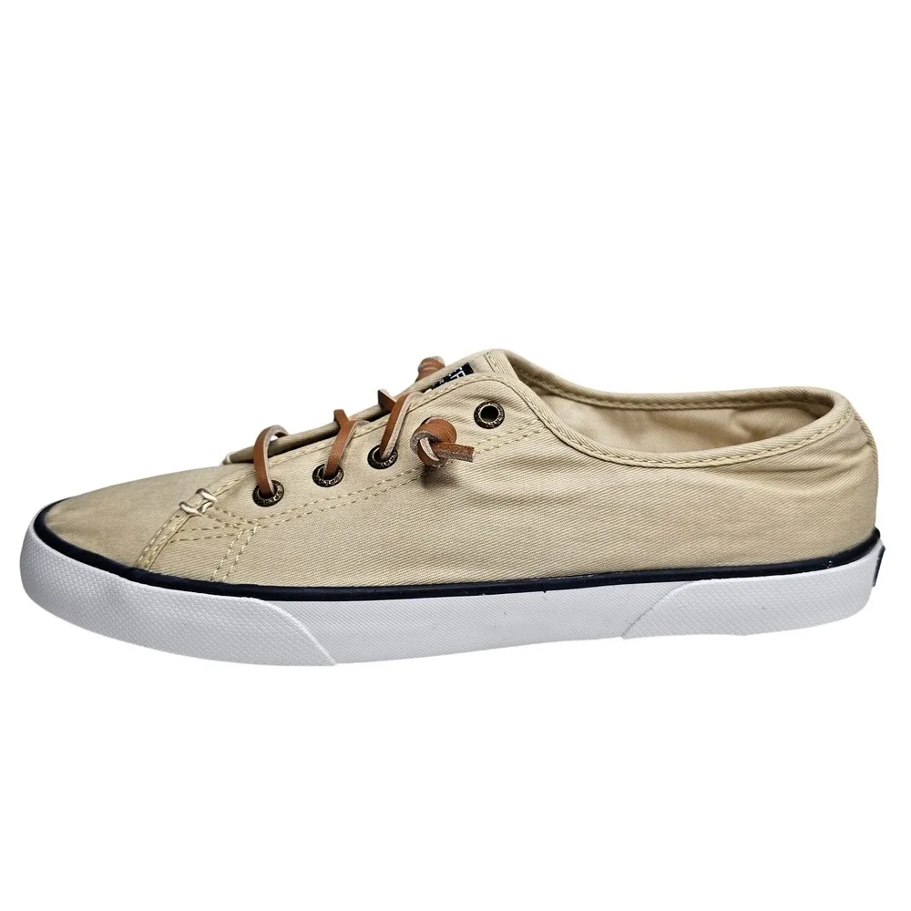 Sperry crest vibe